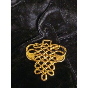 Vintage Paquette Gold Tone Celtic Knot Scarf Clip With Intricate Design